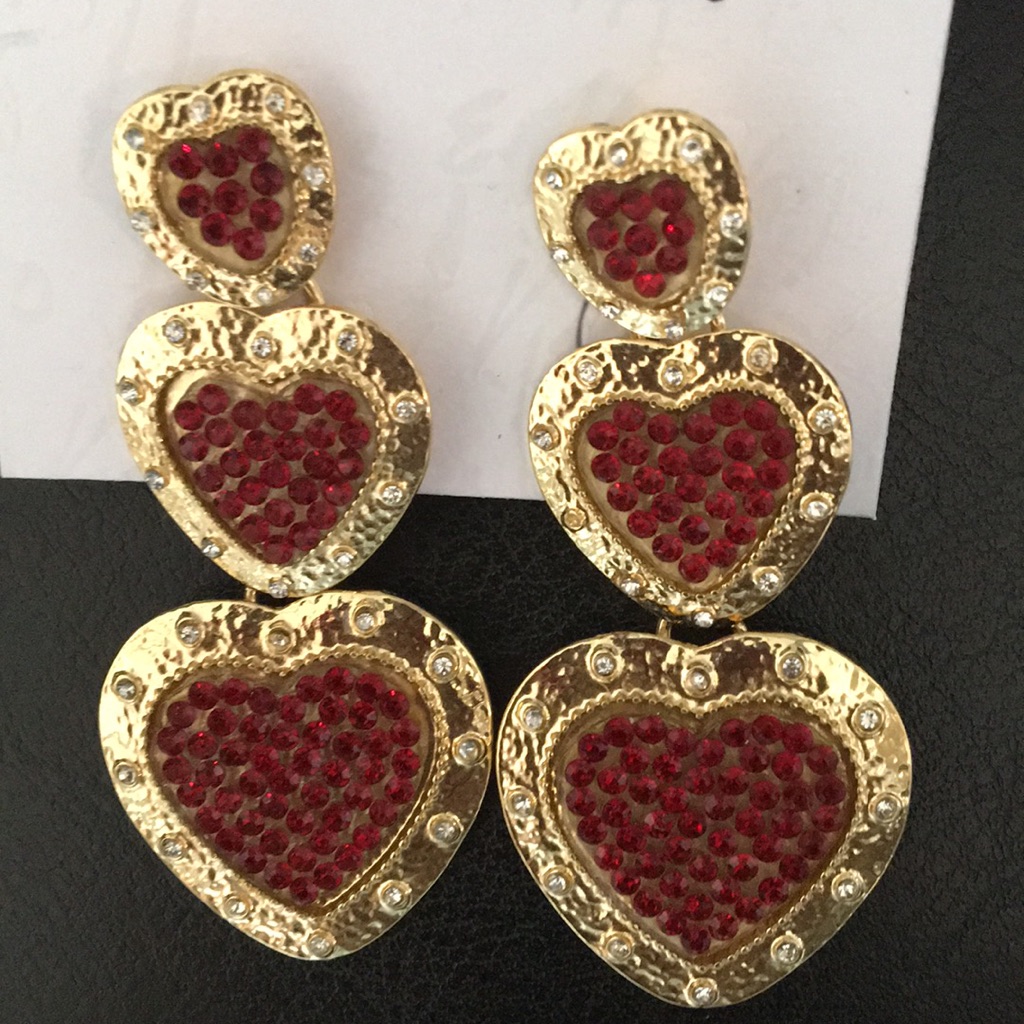 New Badgley 3 Tiers Of Ruby Hearts Earrings